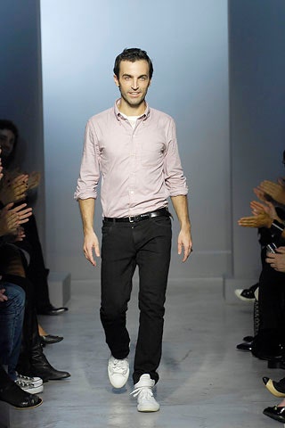 pink cotton long-sleeve collared relaxed shirt