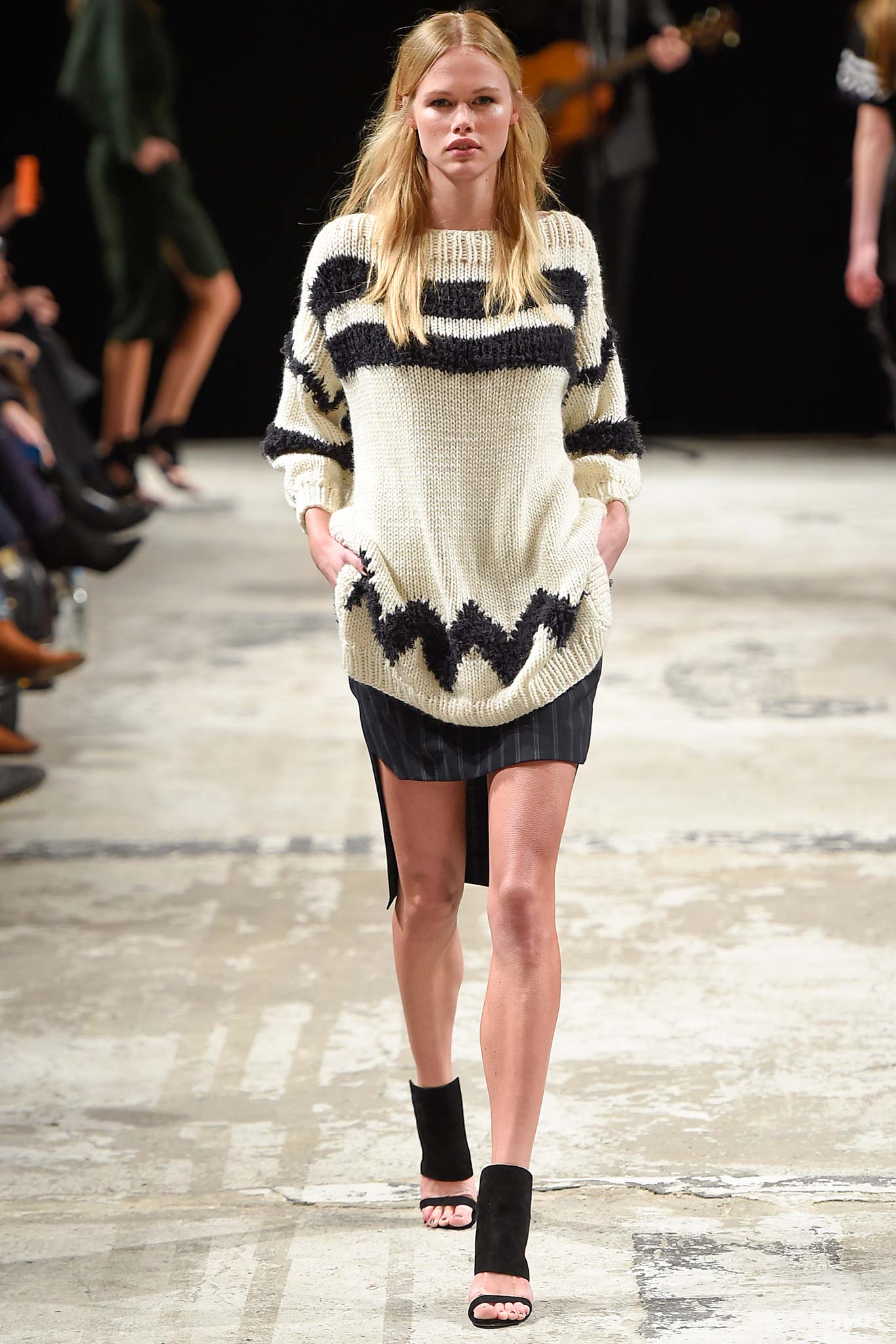 relaxed black and white sweater with mini skirt