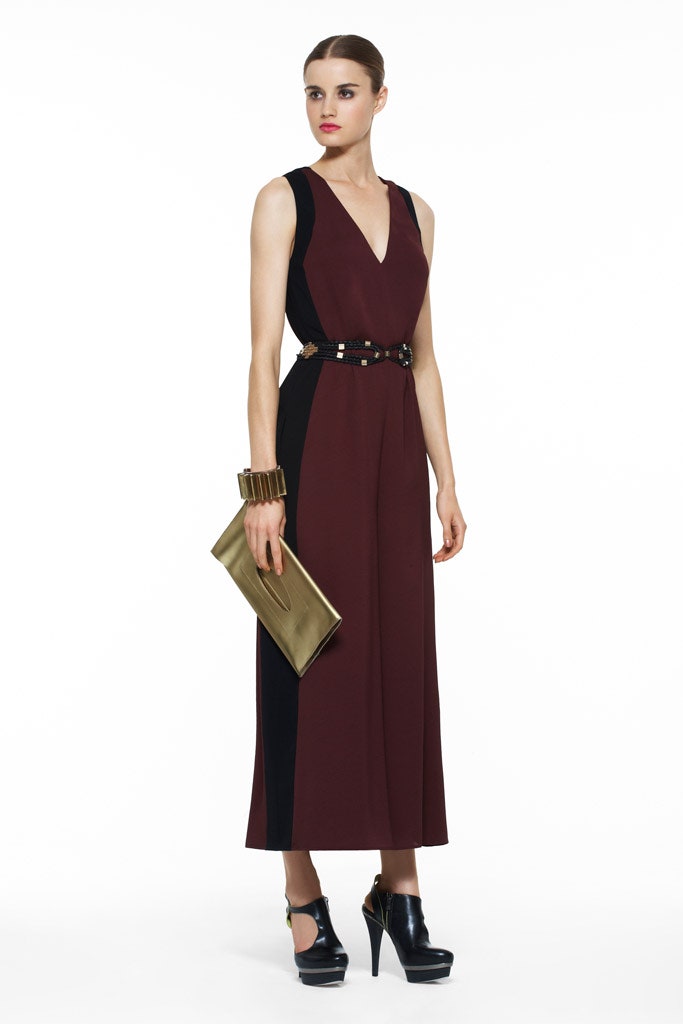 maroon and black sleeveless dress