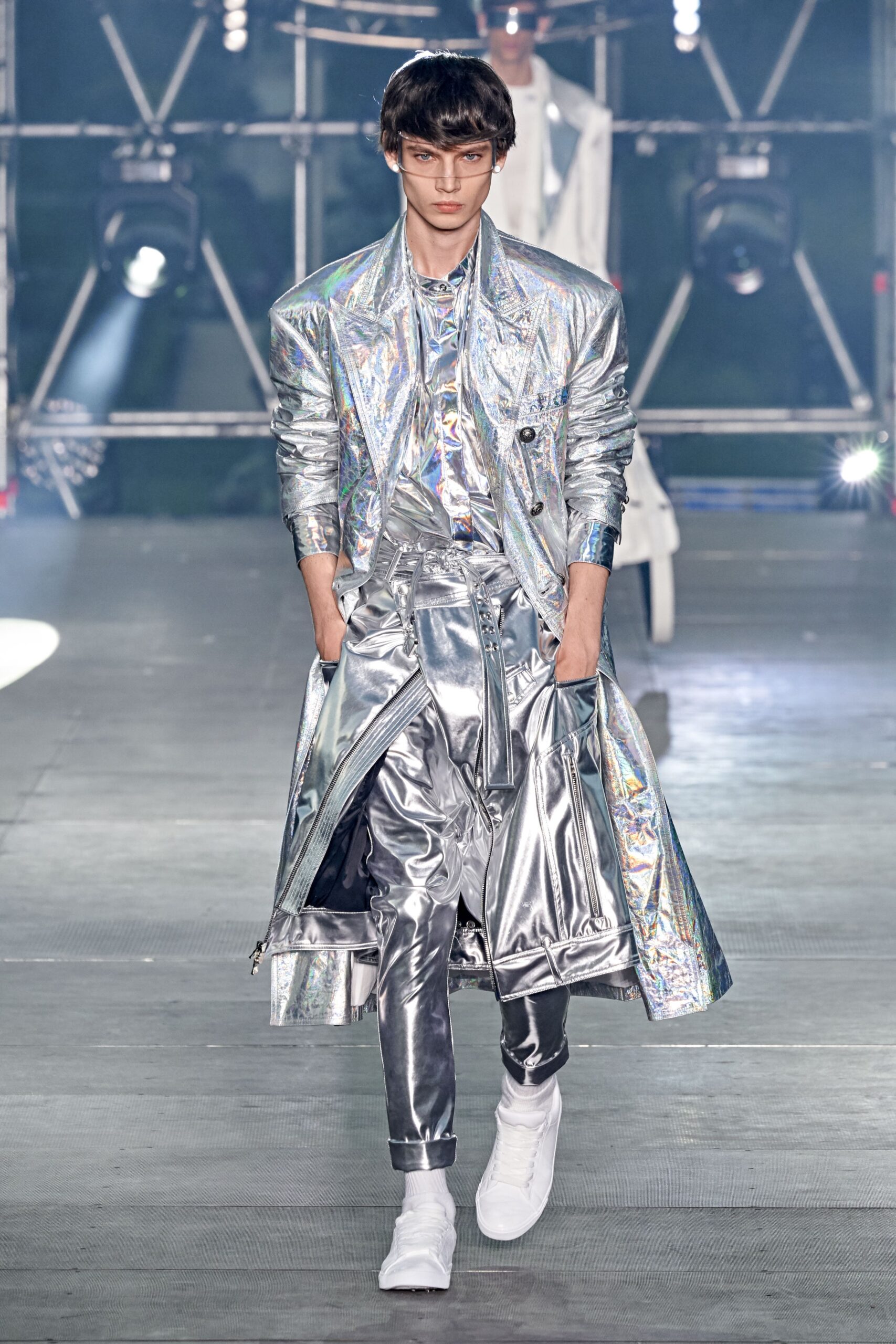 gray metallic long-sleeve collared fitted zippered layered coat