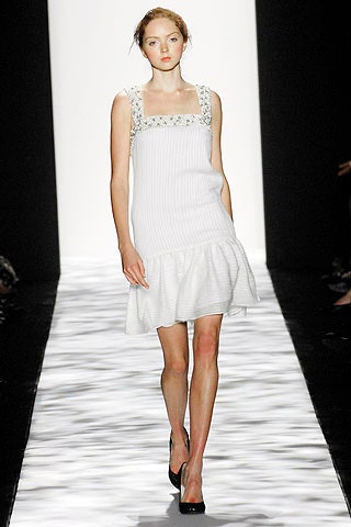 white fitted sleeveless dress