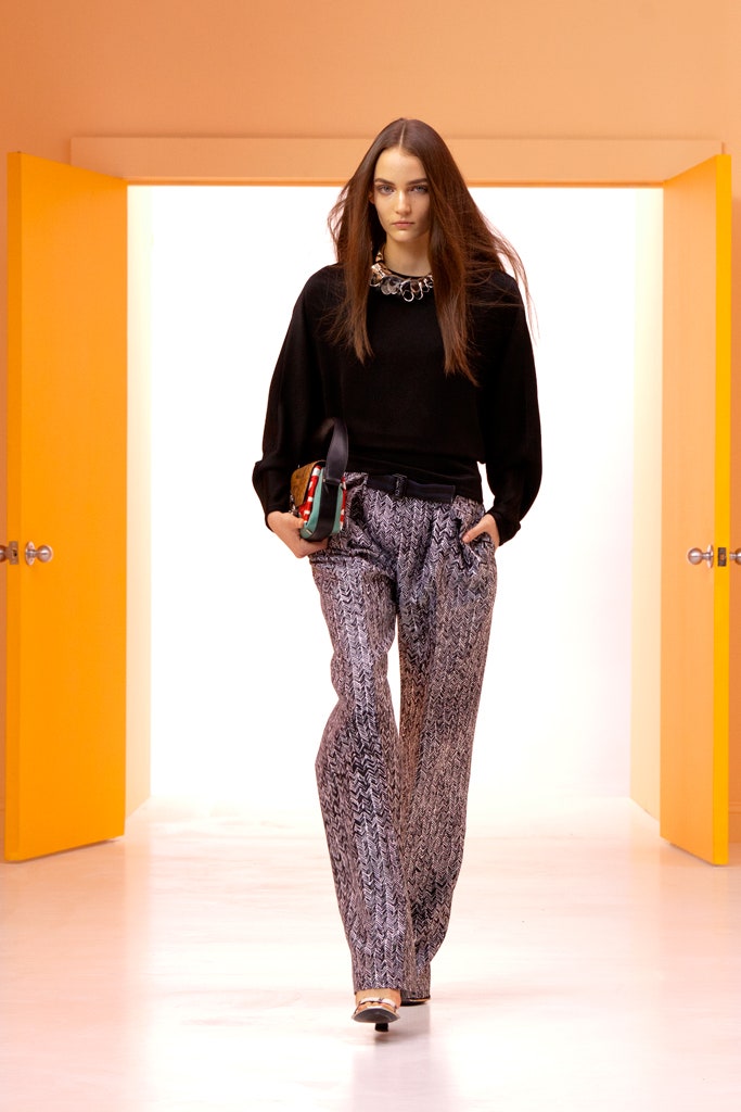 black relaxed top with printed pants