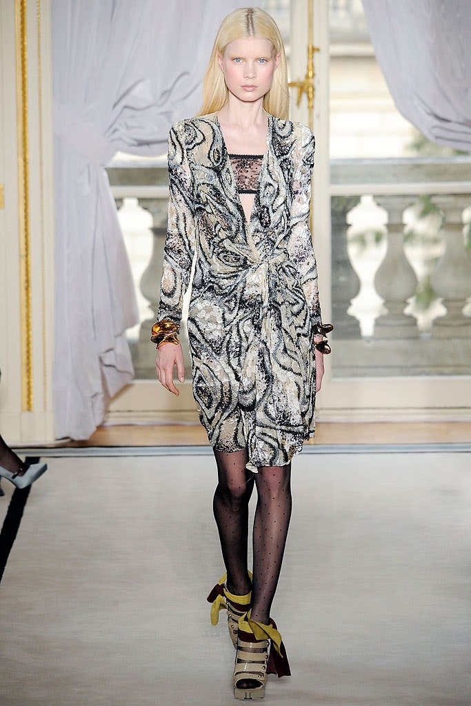 fitted black and white printed dress
