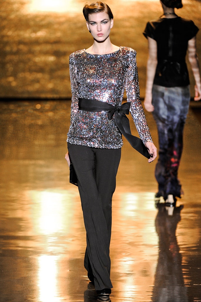 gray sequin long-sleeve scoop-neck fitted layered shiny top