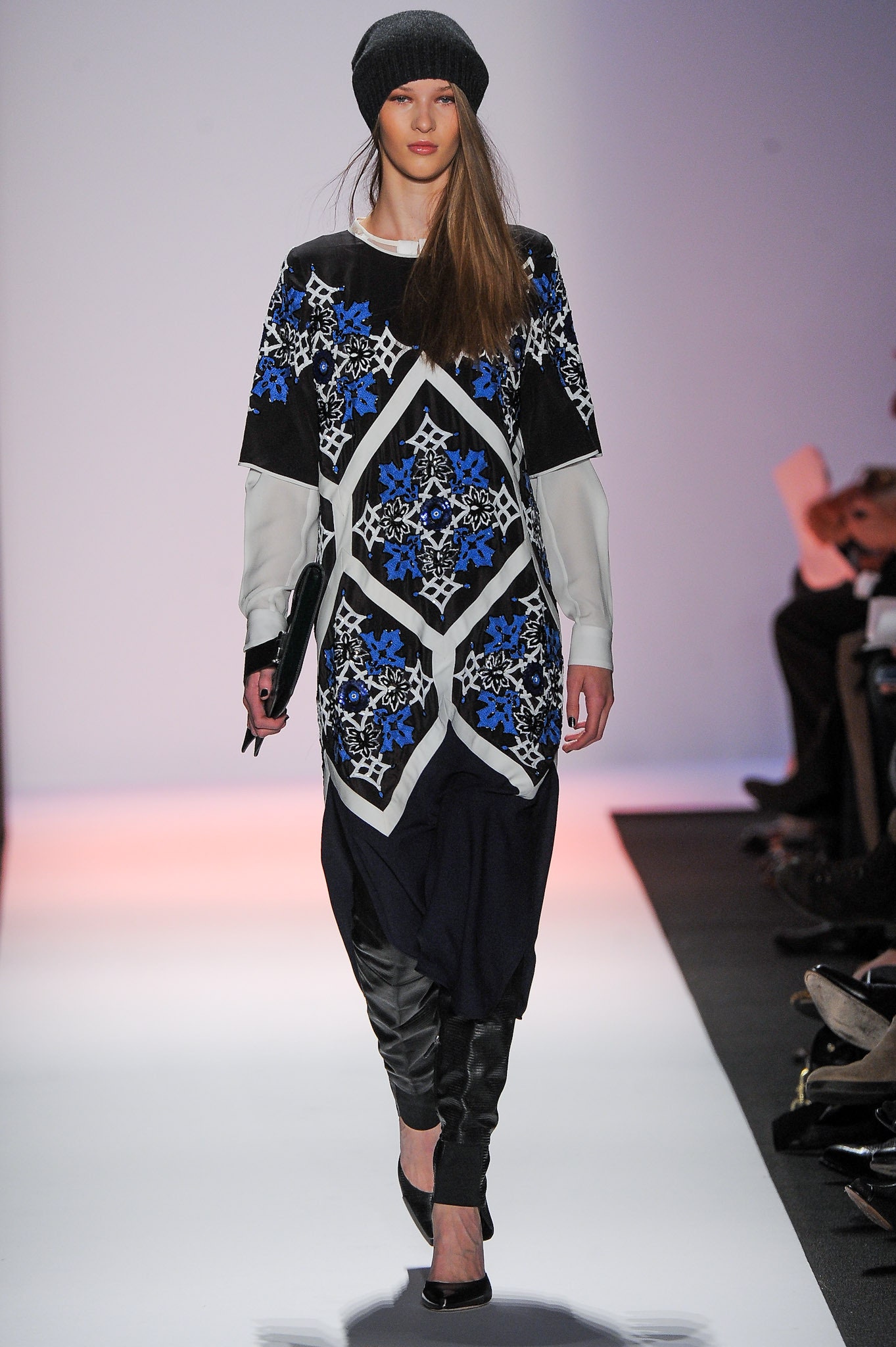 relaxed printed midi dress