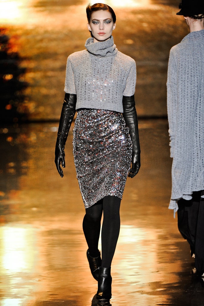 gray knit short-sleeve turtleneck fitted ribbed sequined top