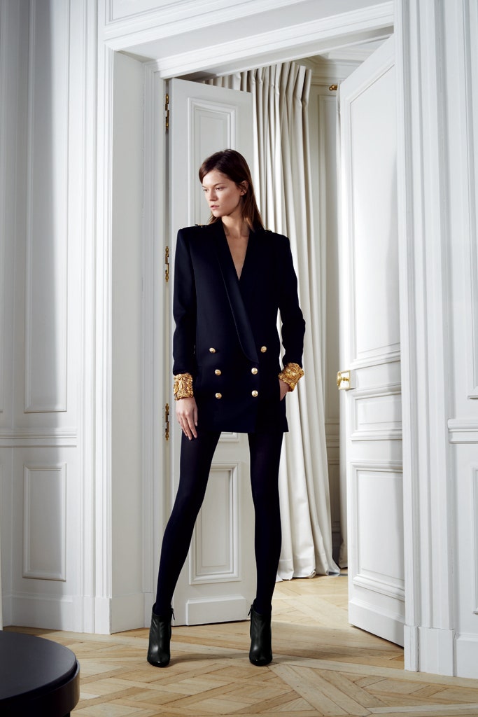 black tailored blazer with leggings