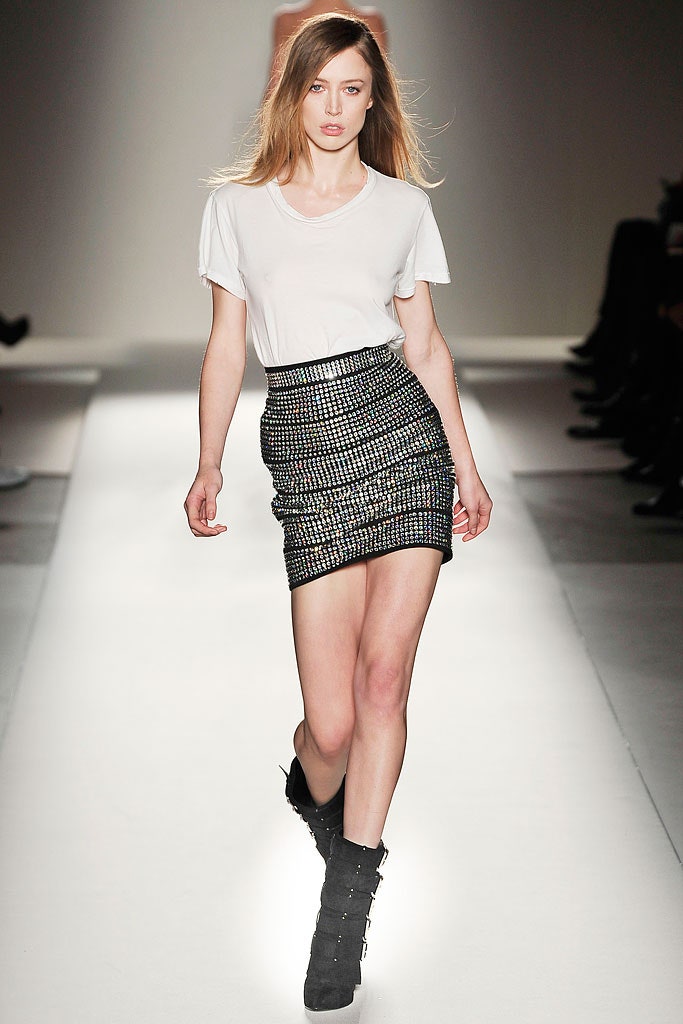 white t-shirt black mini skirt