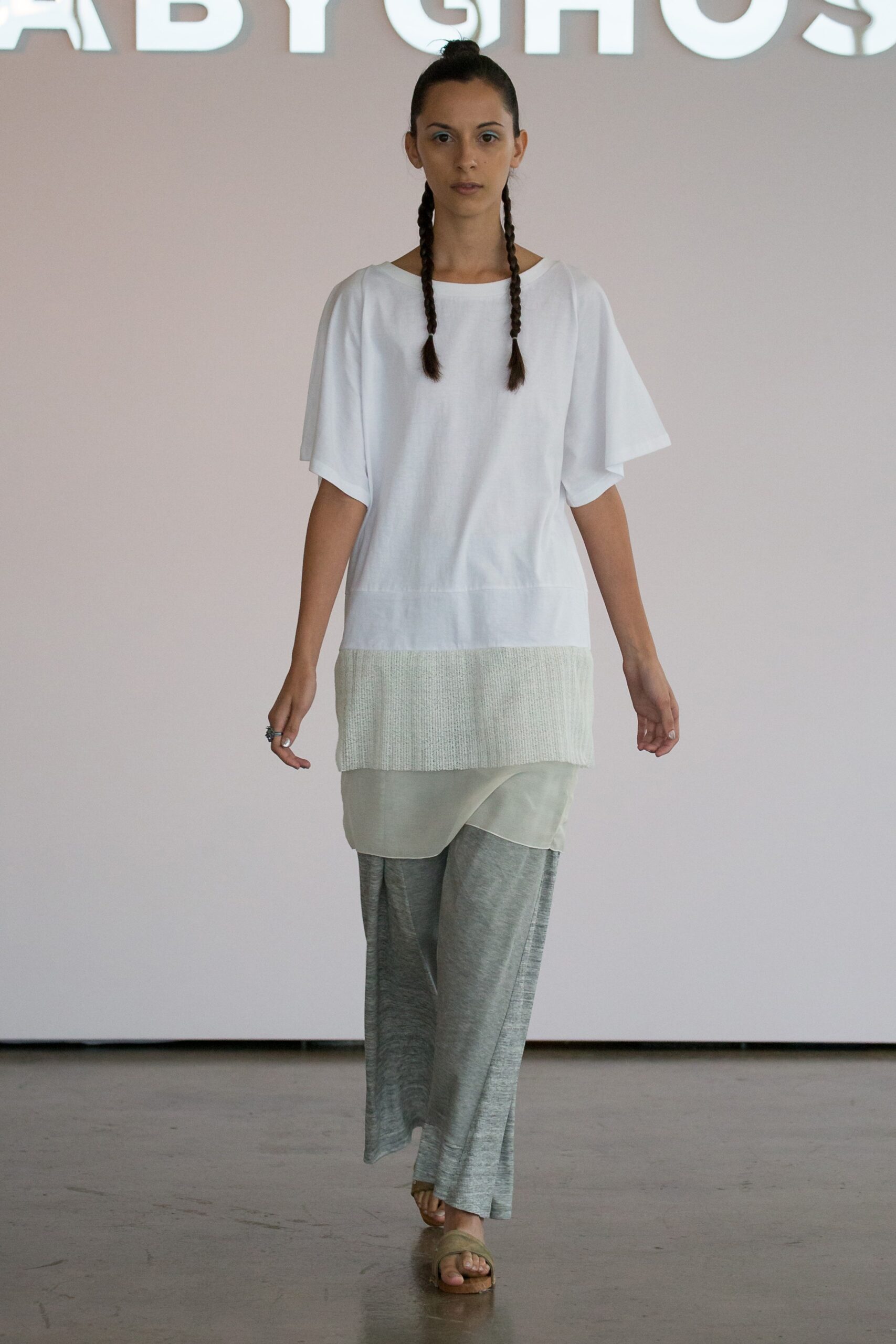 gray linen relaxed wide-leg pants