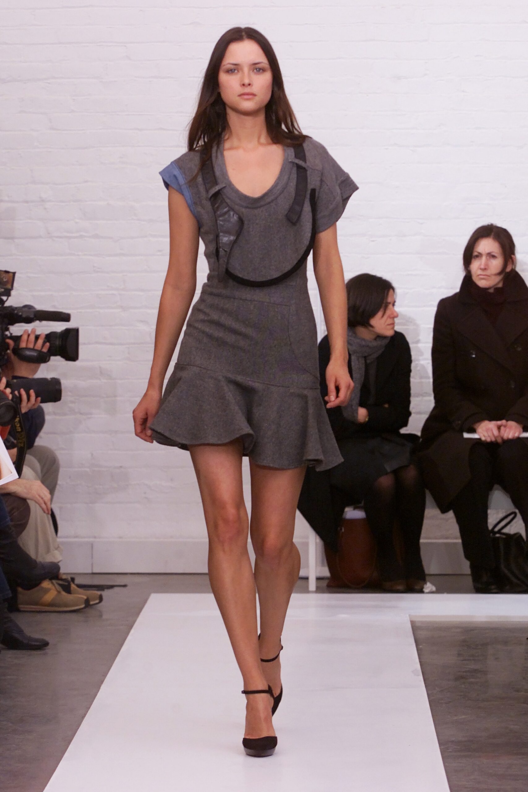gray fitted sleeveless dress