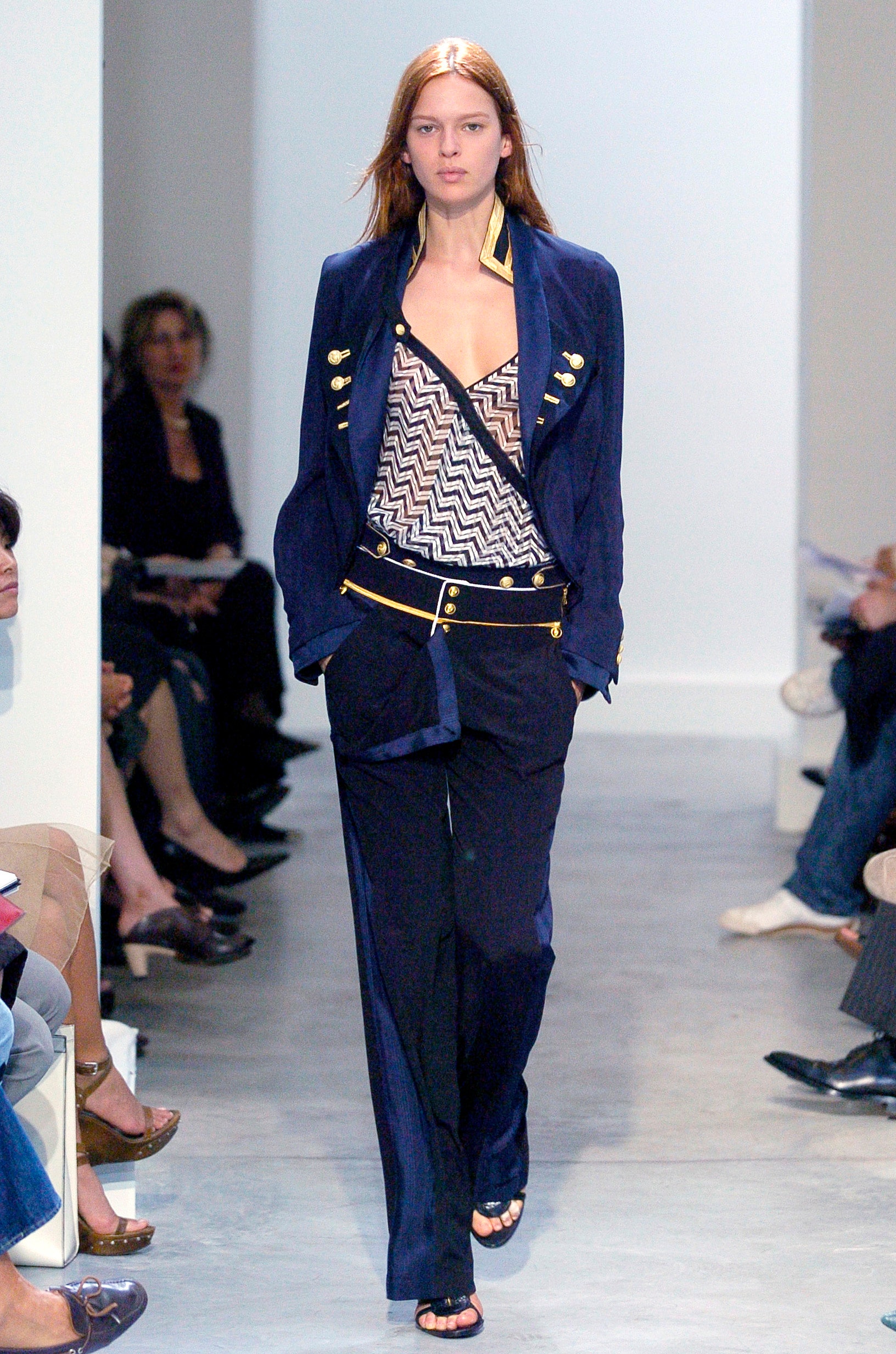 blue cotton long-sleeve collared tailored buttoned blazer