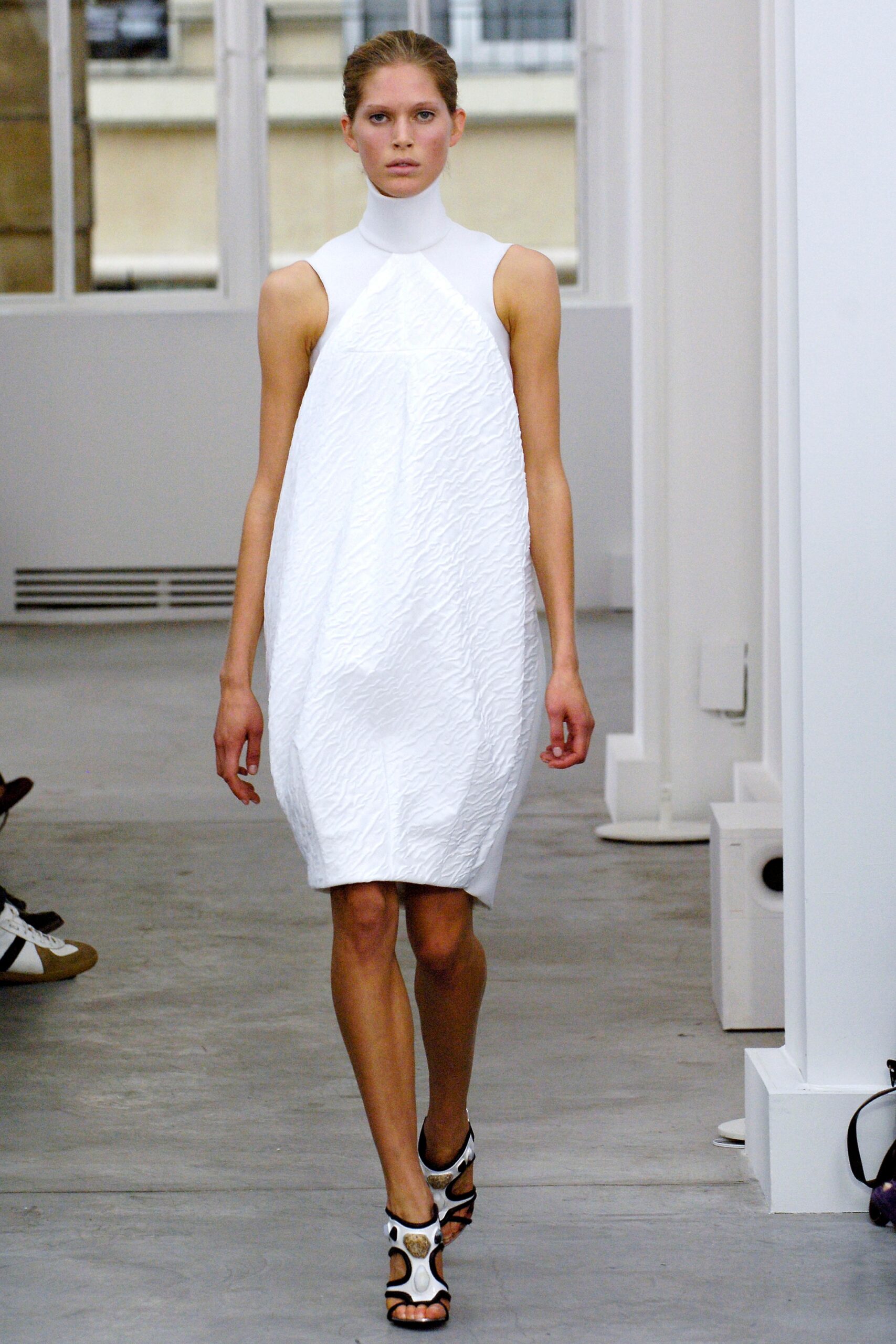 white fitted sleeveless dress