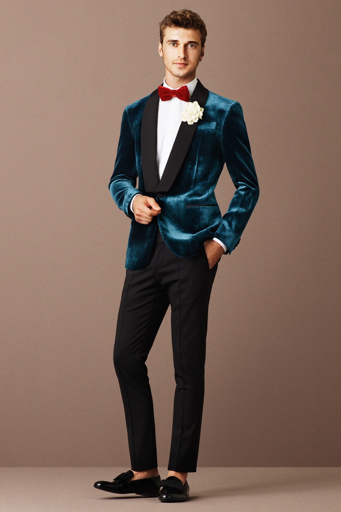 blue velvet long-sleeve collared tailored buttoned shiny blazer