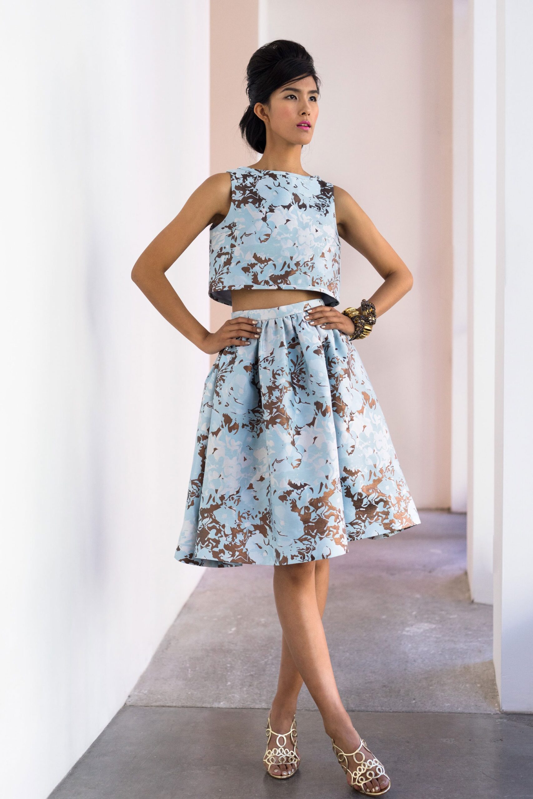 blue printed crop top and skirt