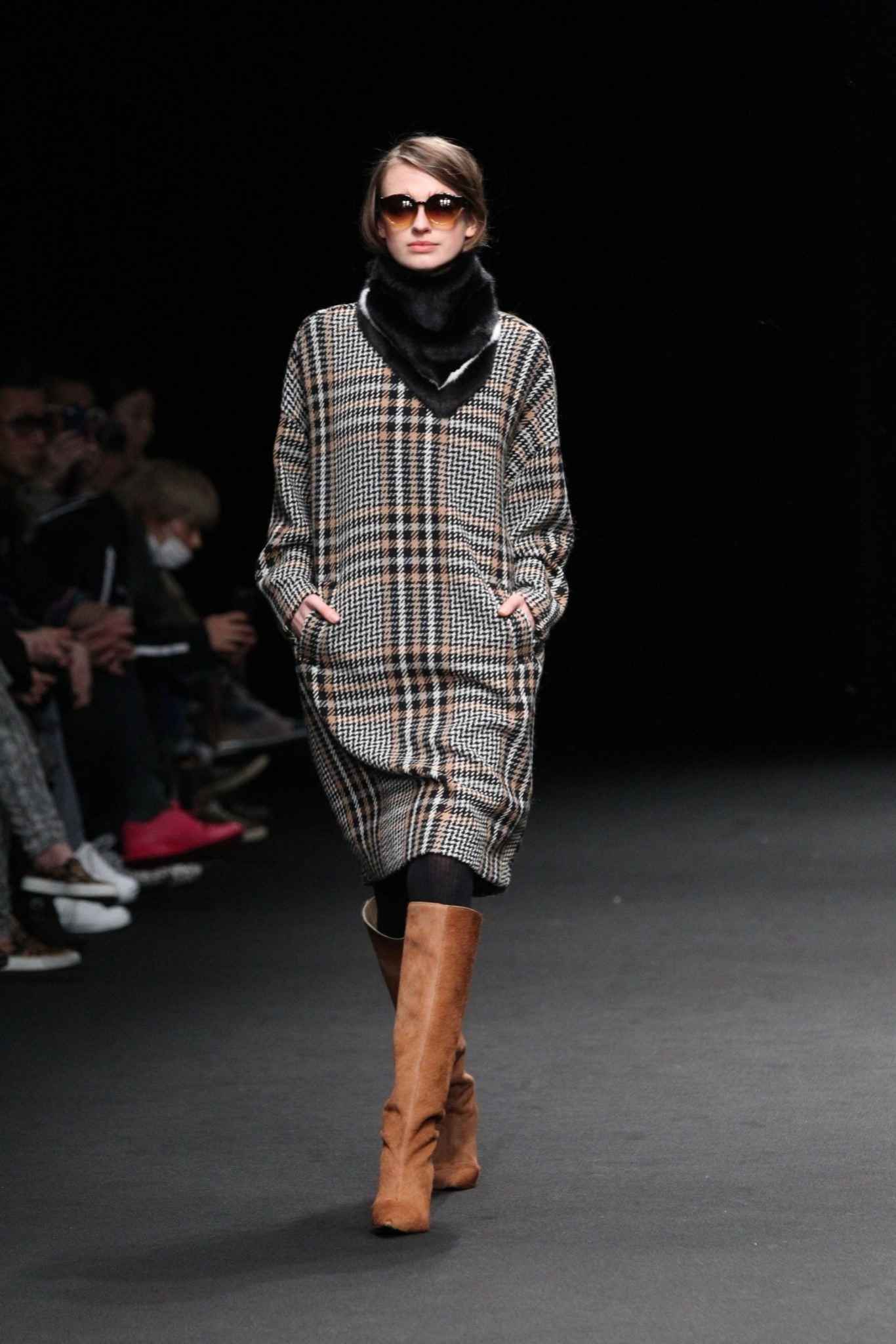 Beautiful People Tokyo F/W 15 Look 230
