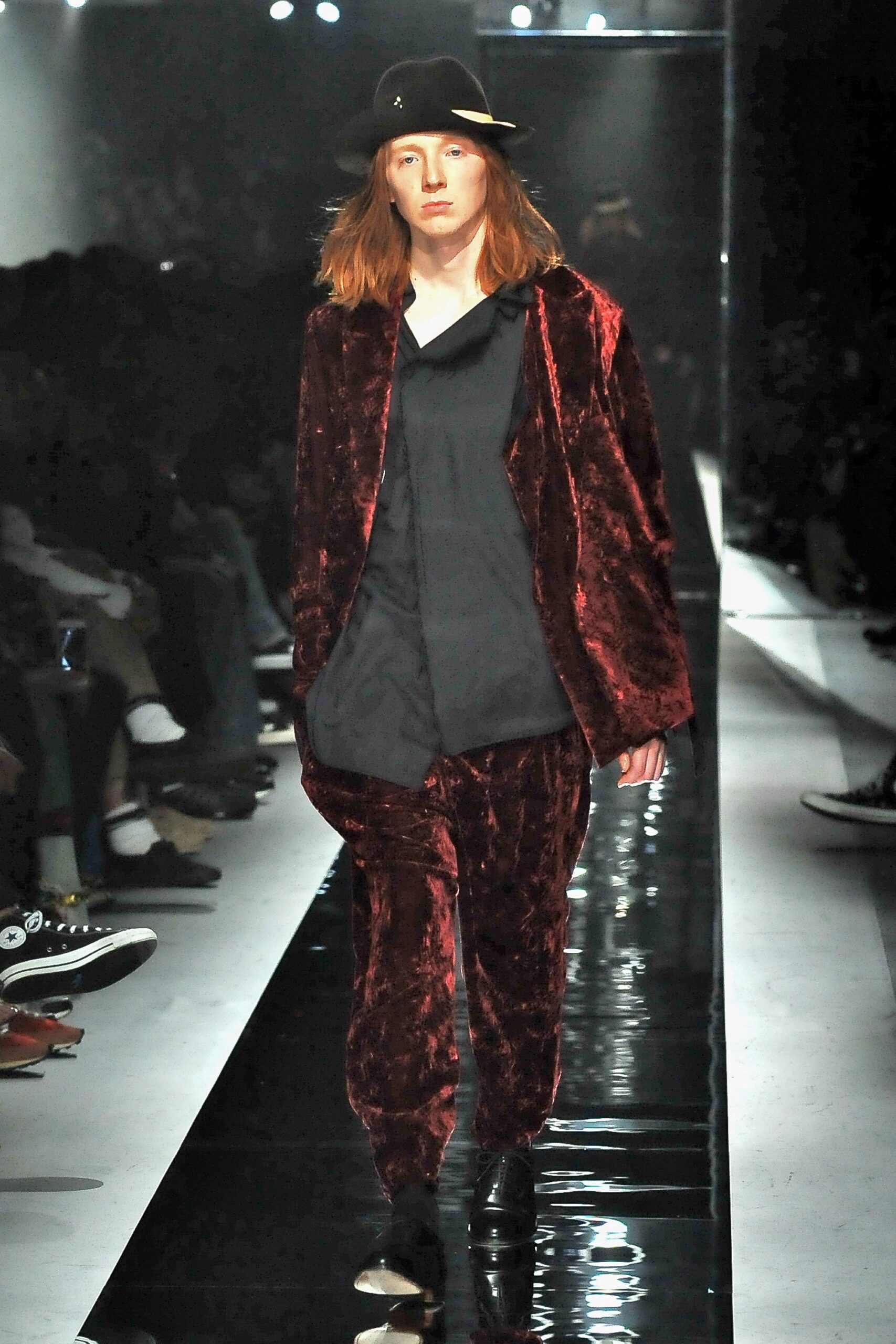 Bed j.w. Ford Tokyo F/W 17 Look 1