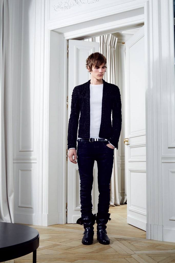 black cotton long-sleeve collared fitted textured jacket