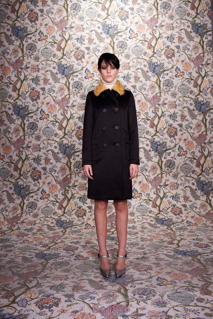 fitted black wool coat