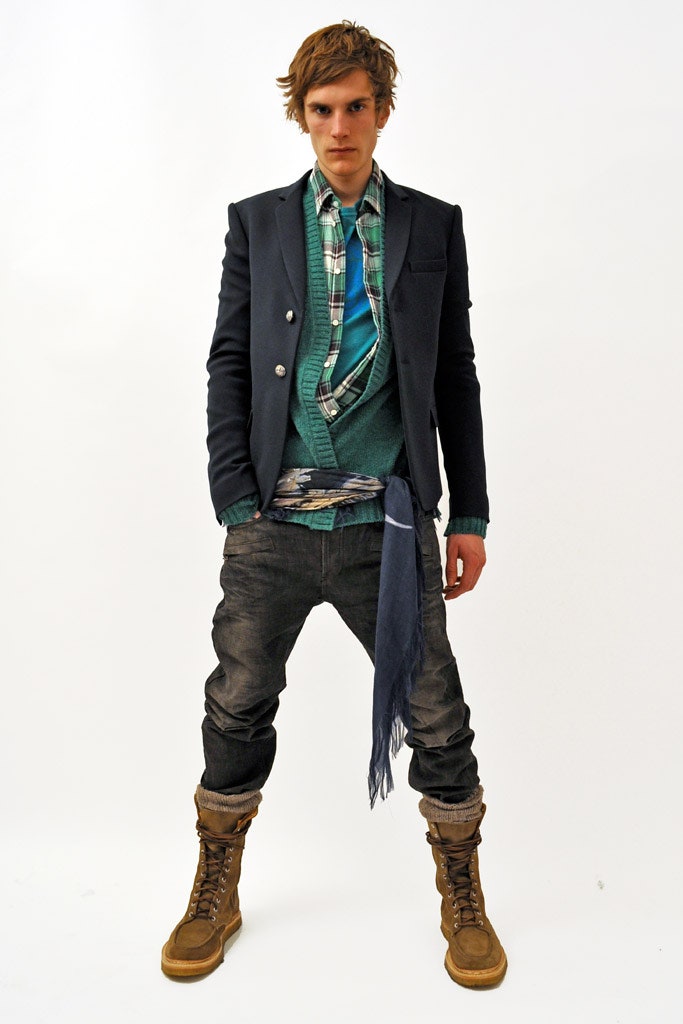 black tailored blazer with green shirt