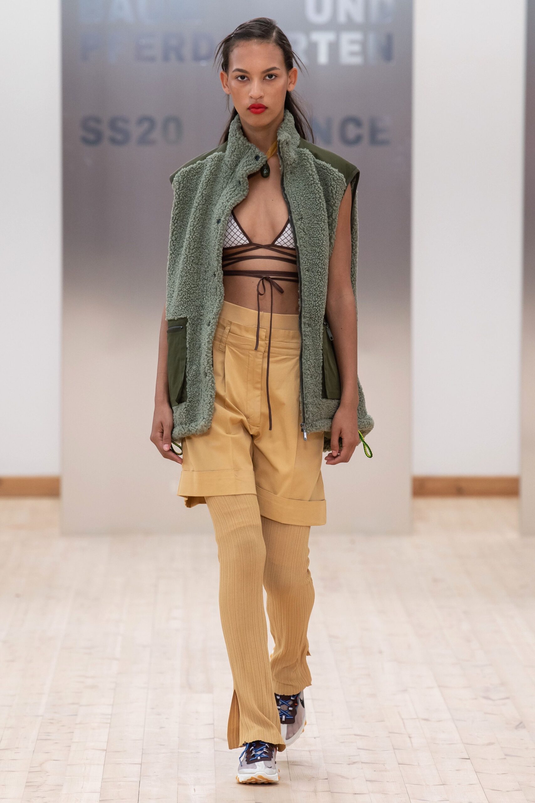 green faux-fur collared oversized zippered jacket