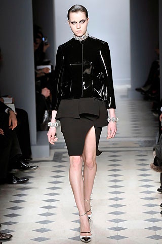 black vinyl long-sleeve collared fitted structured zippered jacket