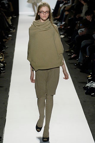 beige oversized top with shorts