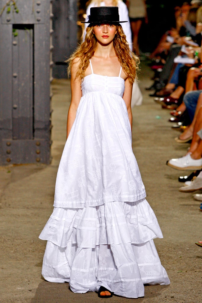 white tiered maxi dress with black hat