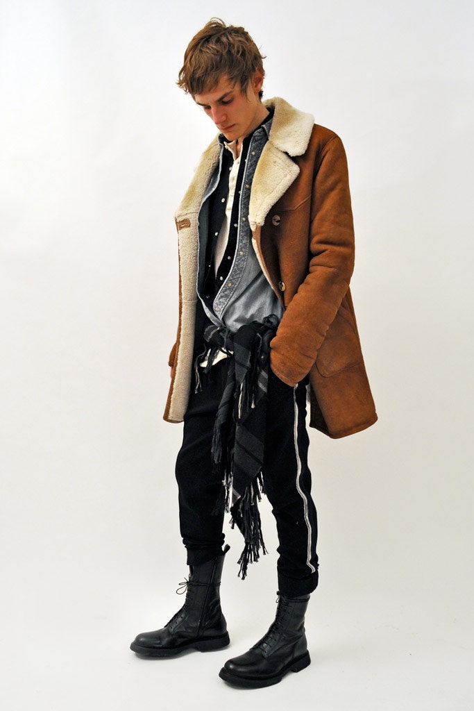 brown suede long-sleeve collared relaxed buttoned coat