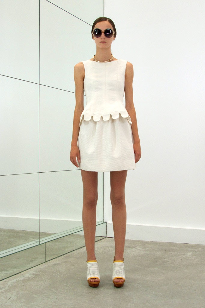 white fitted sleeveless dress