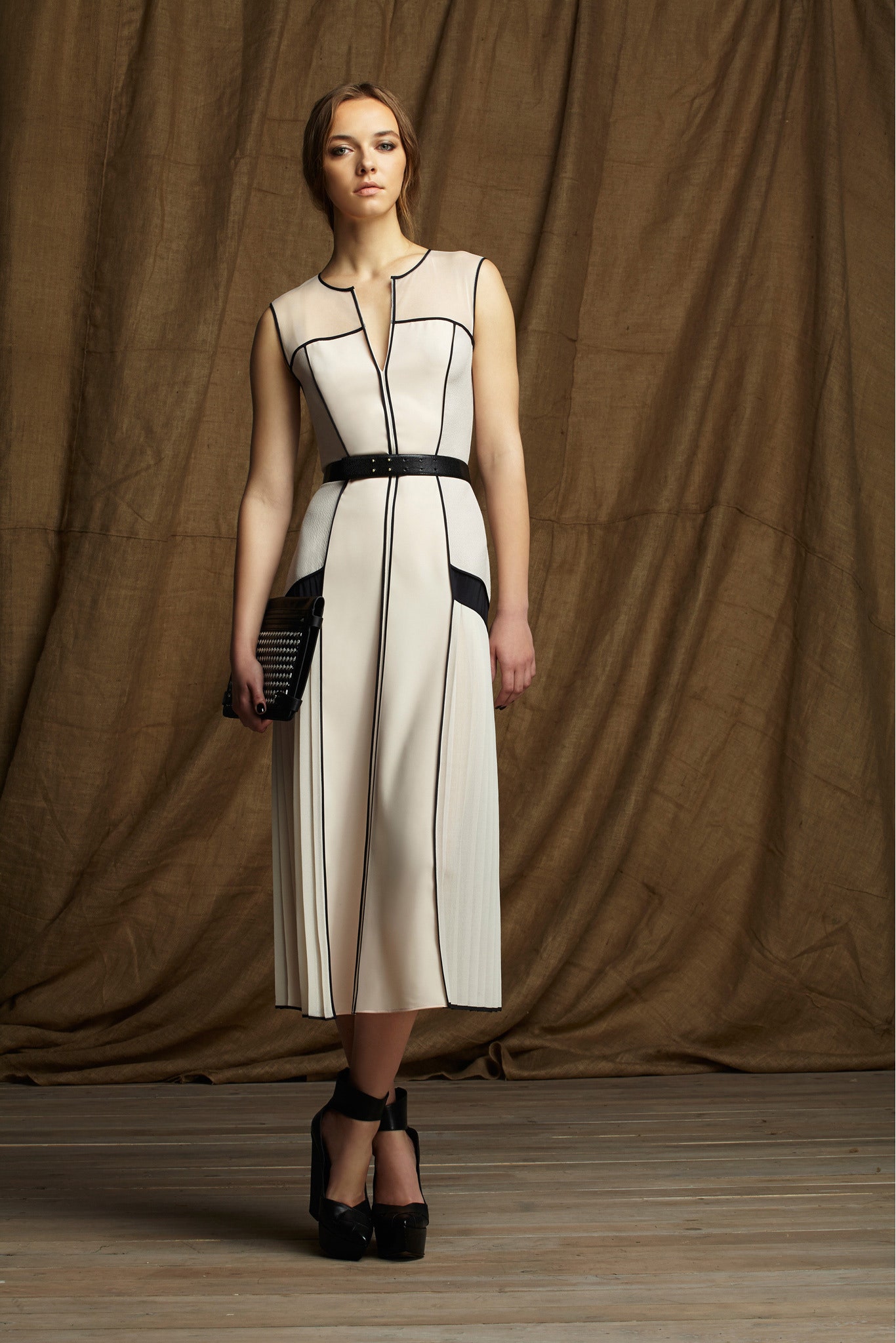 beige fitted sleeveless dress