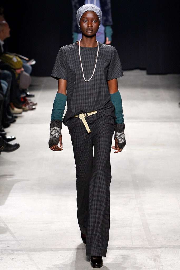 black relaxed top with pants
