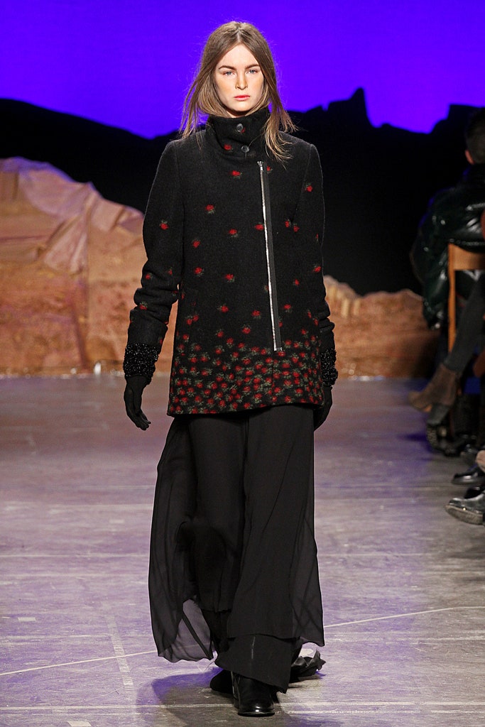 black wool long-sleeve high-neck fitted embroidered zippered coat