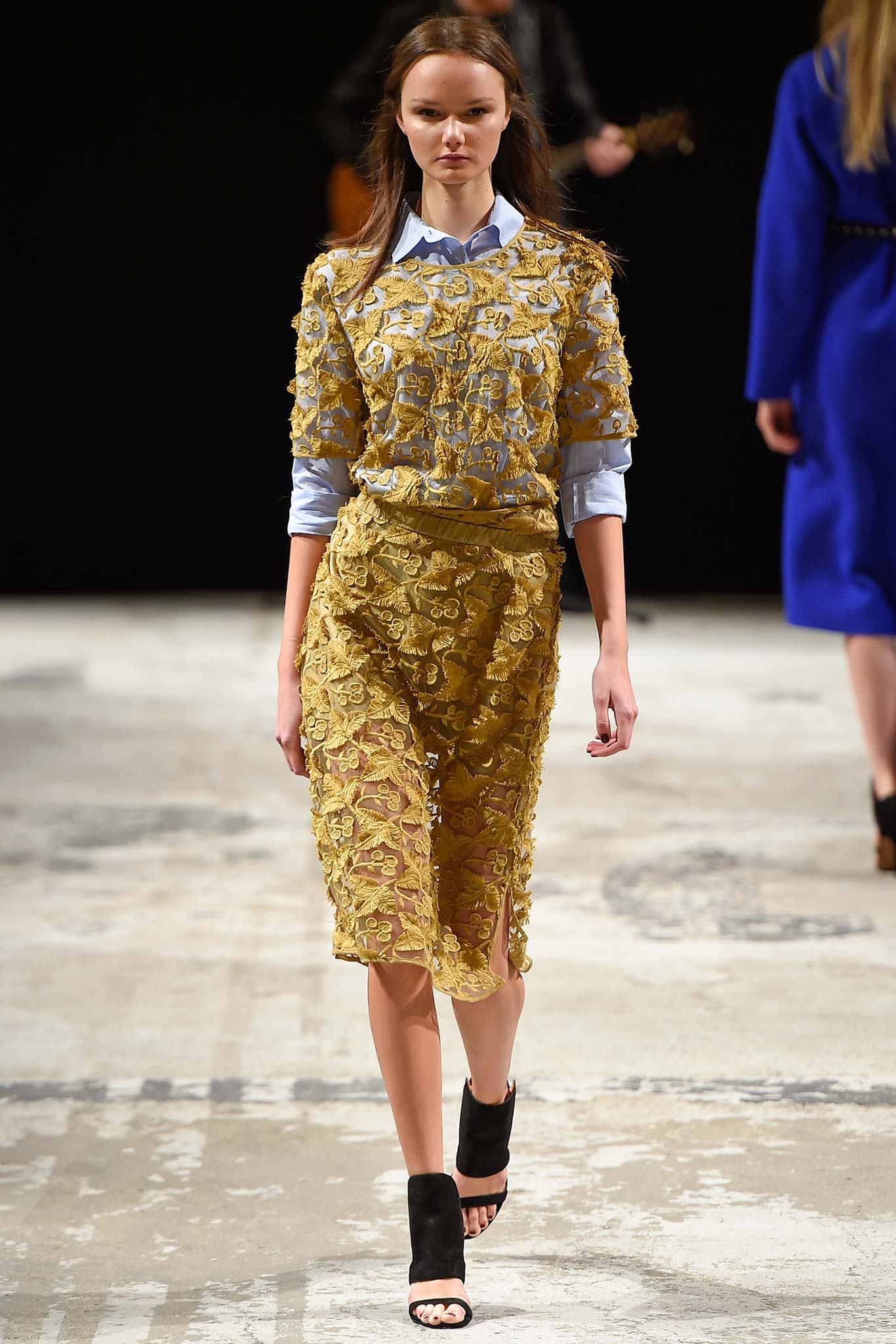 yellow lace top and skirt