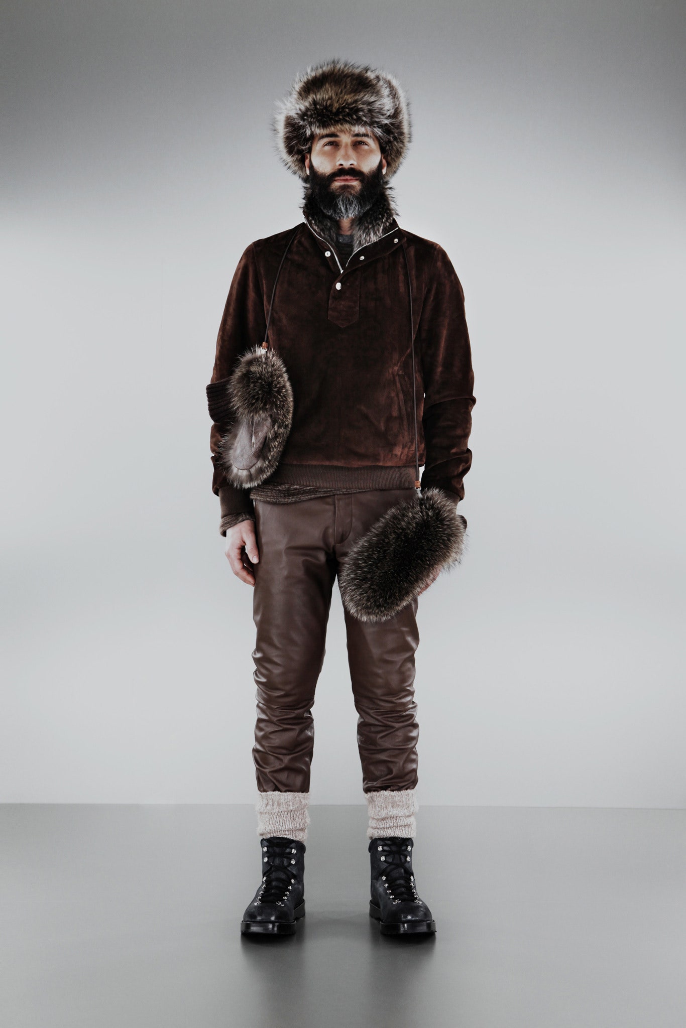 brown fur gloves