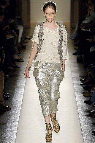 gray cotton relaxed shiny cropped pants