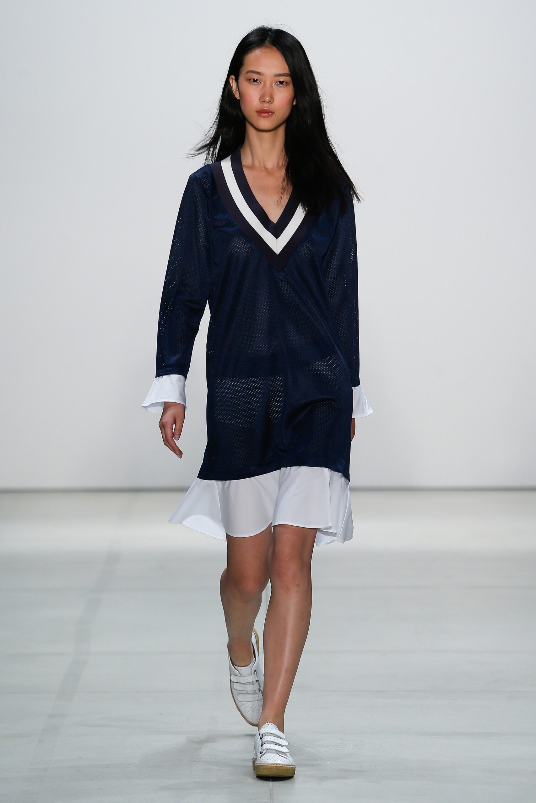 blue cotton long-sleeve v-neck relaxed layered short dress