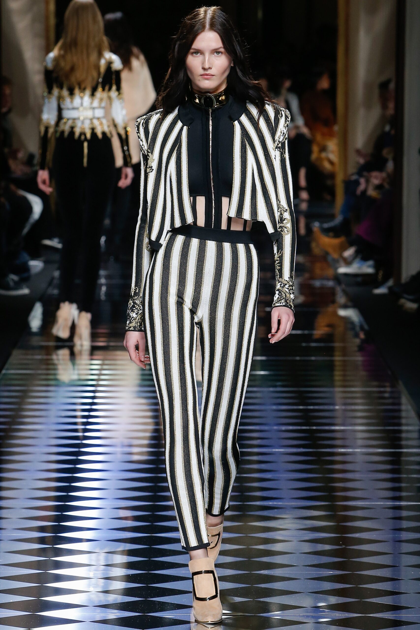black cotton long-sleeve collared fitted striped buttoned jacket
