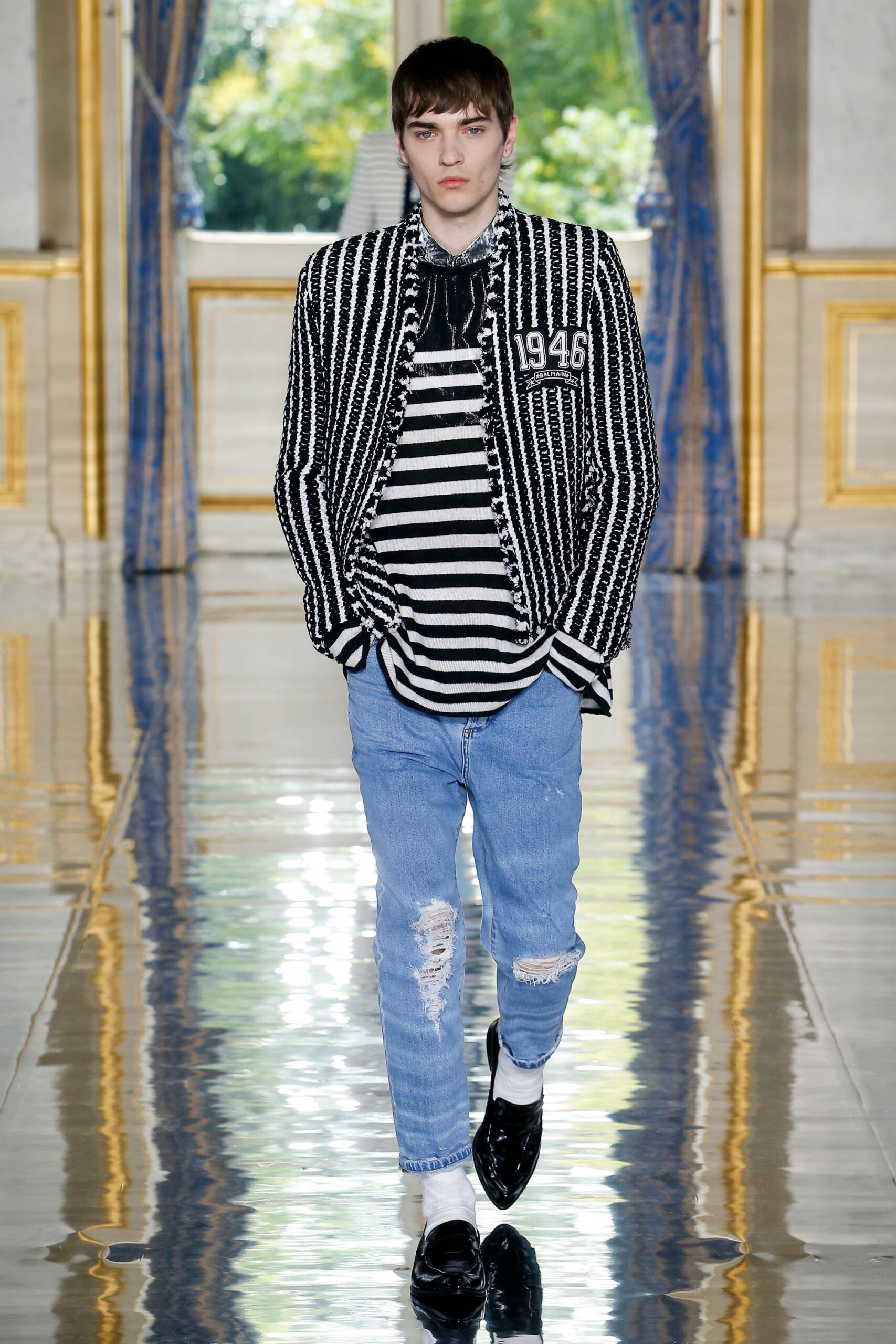 black cotton long-sleeve collared tailored striped buttoned jacket