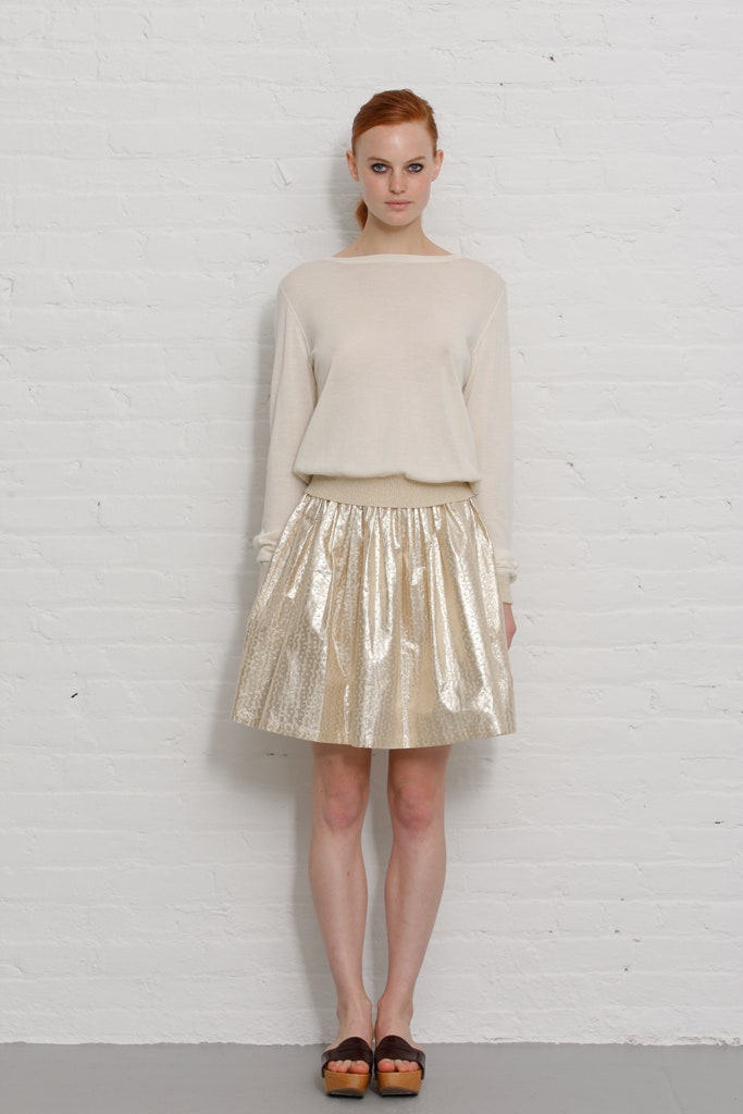 beige cotton top with gold skirt