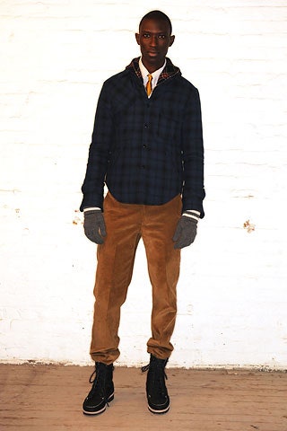 gray fitted gloves