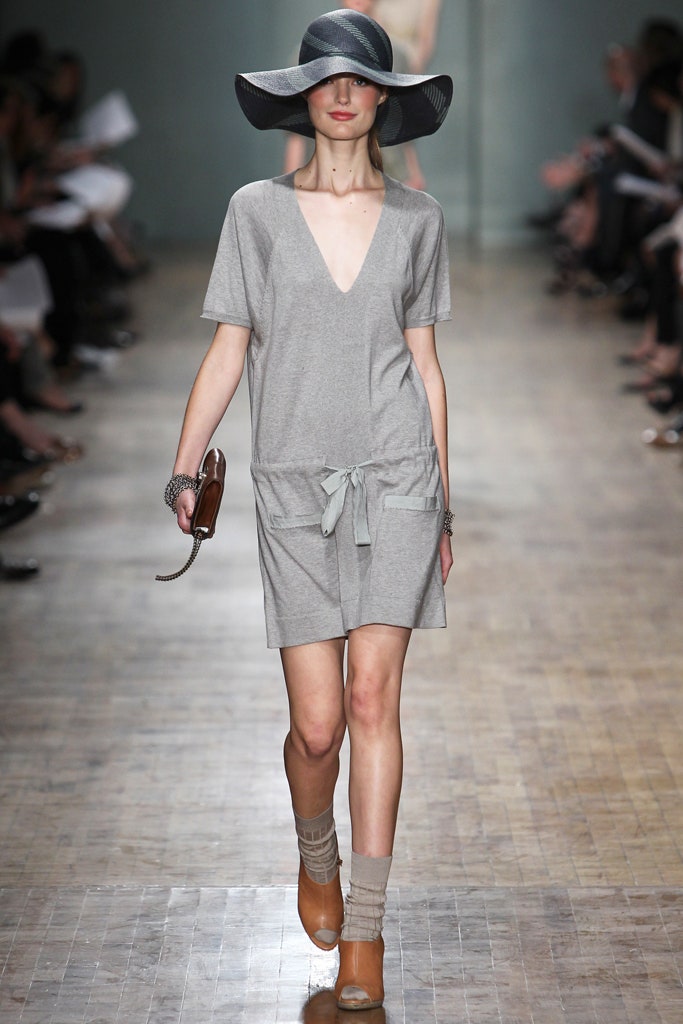 gray relaxed sleeveless dress with hat