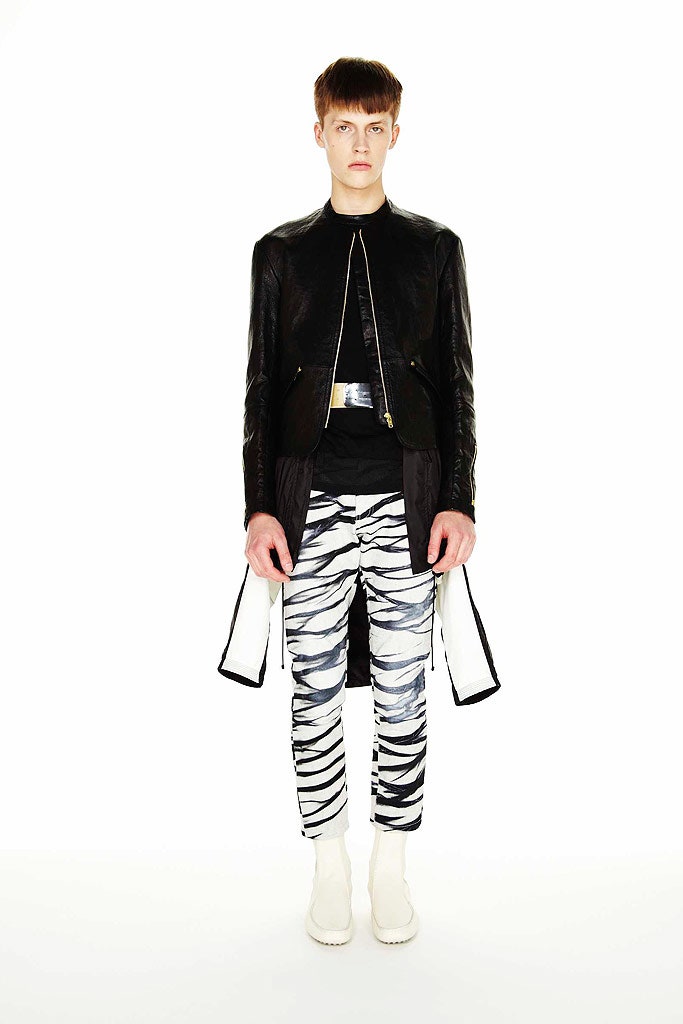 white denim slim printed pants
