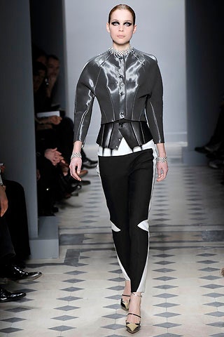 black leather long-sleeve collared fitted structured zippered jacket