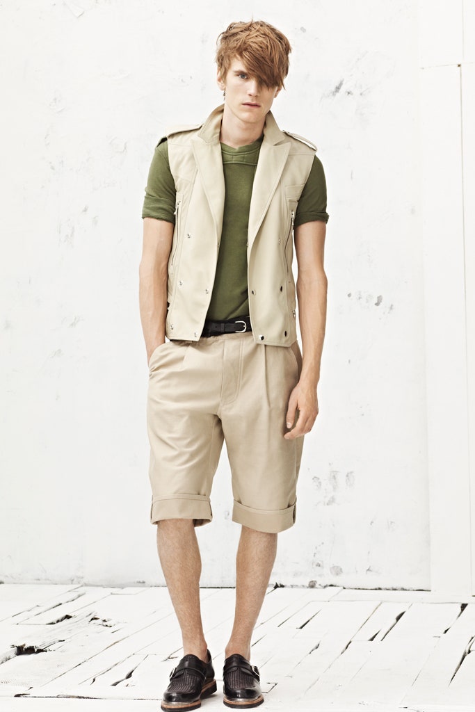 beige vest green t-shirt shorts
