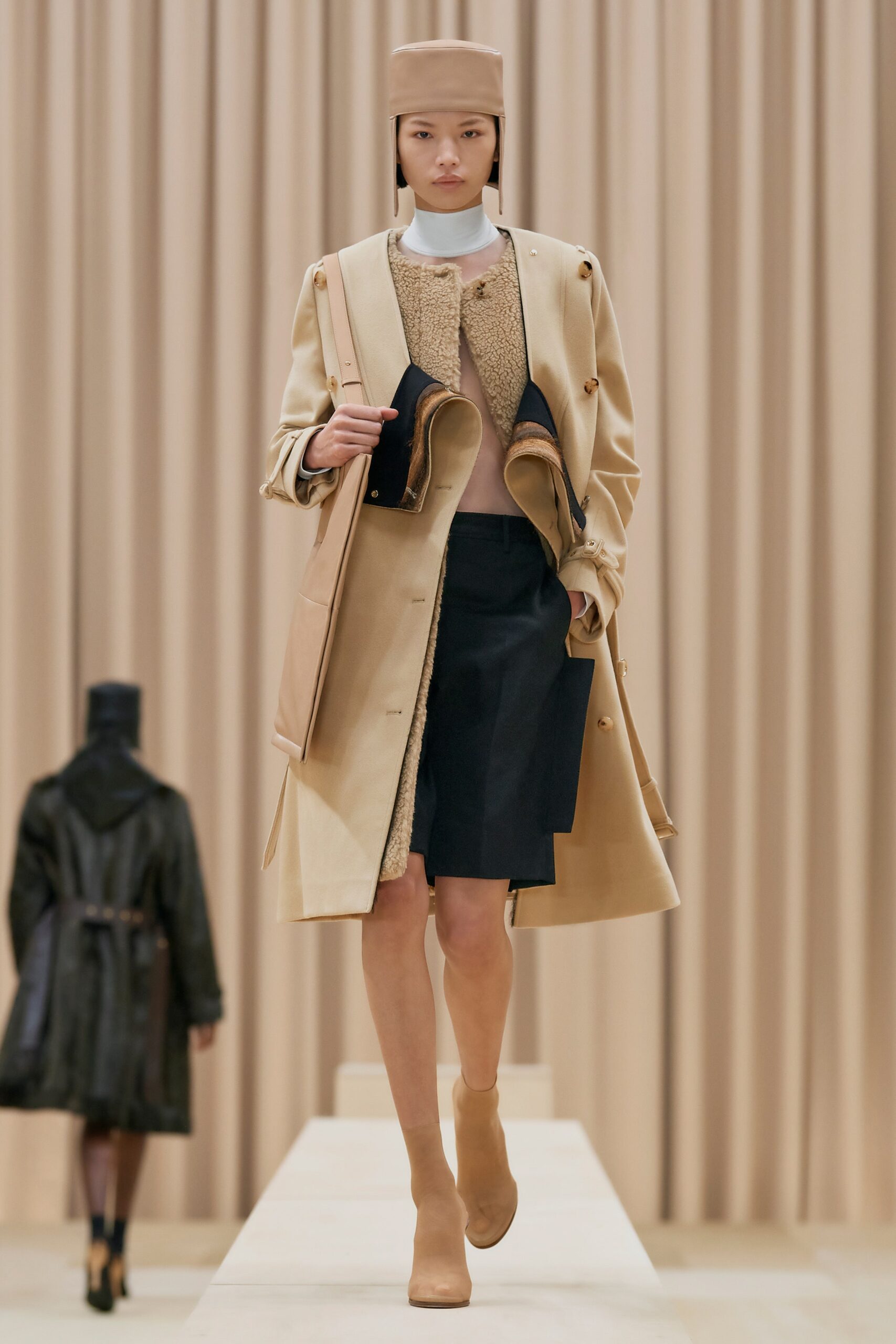 Burberry F/W 21 Look 6