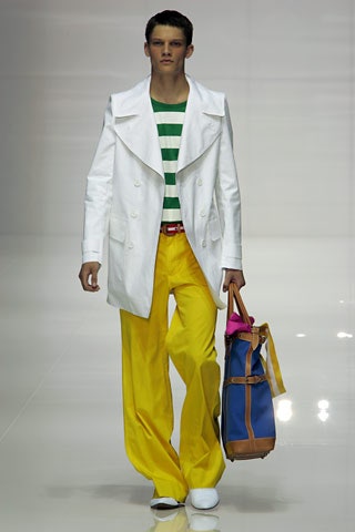 Burberry S/S 05 Menswear Look 1