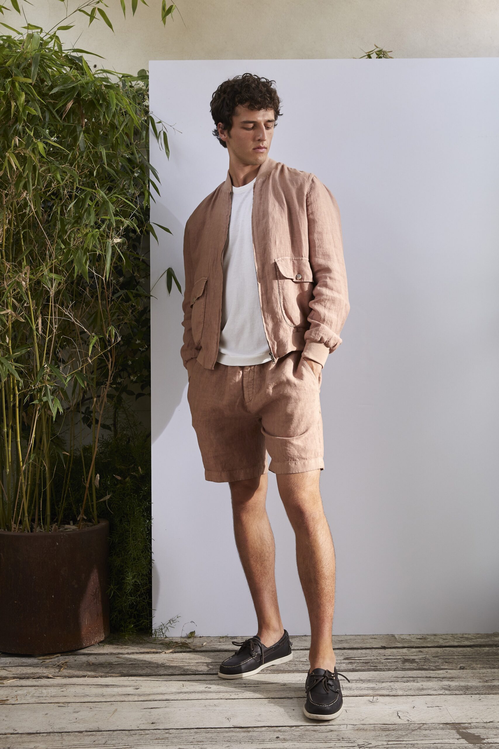 pink linen relaxed textured short shorts