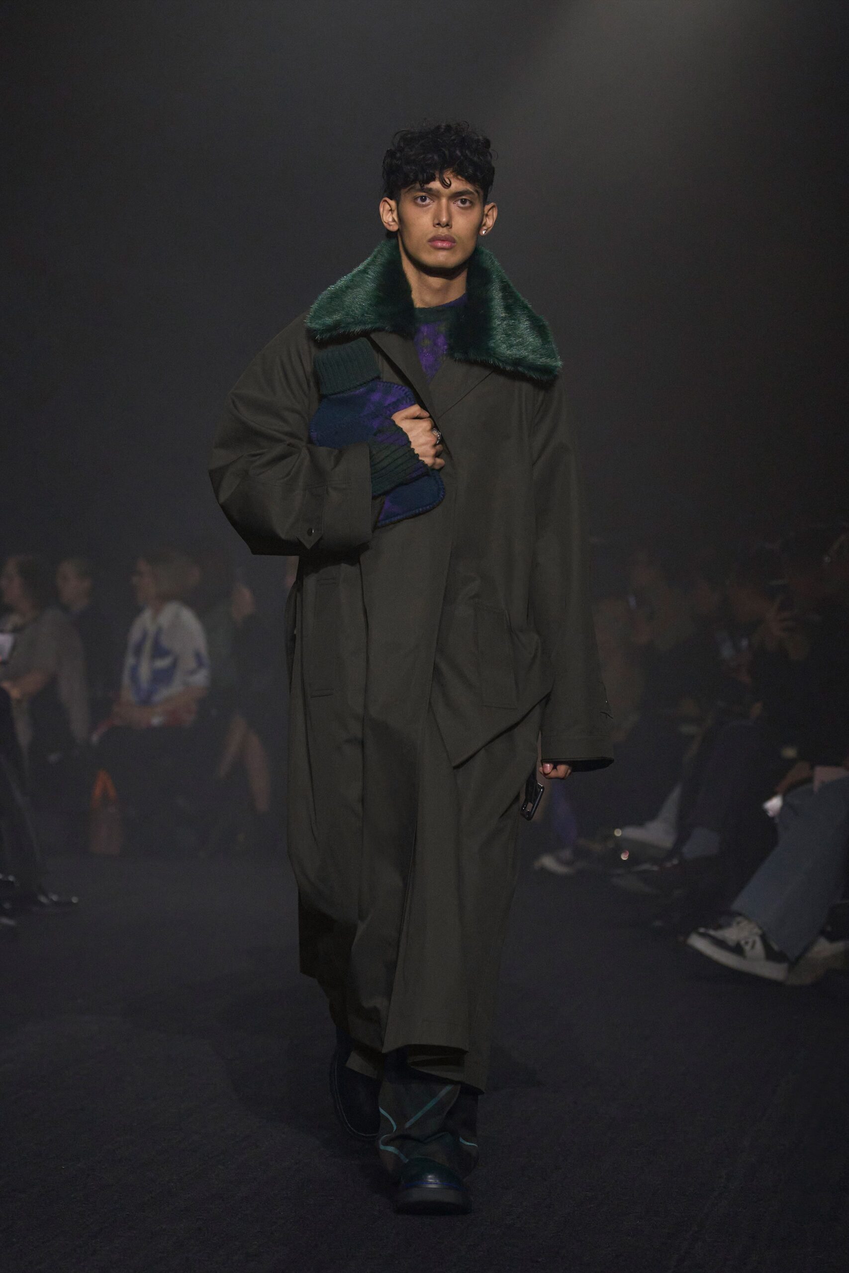Burberry F/W 23 Look 14