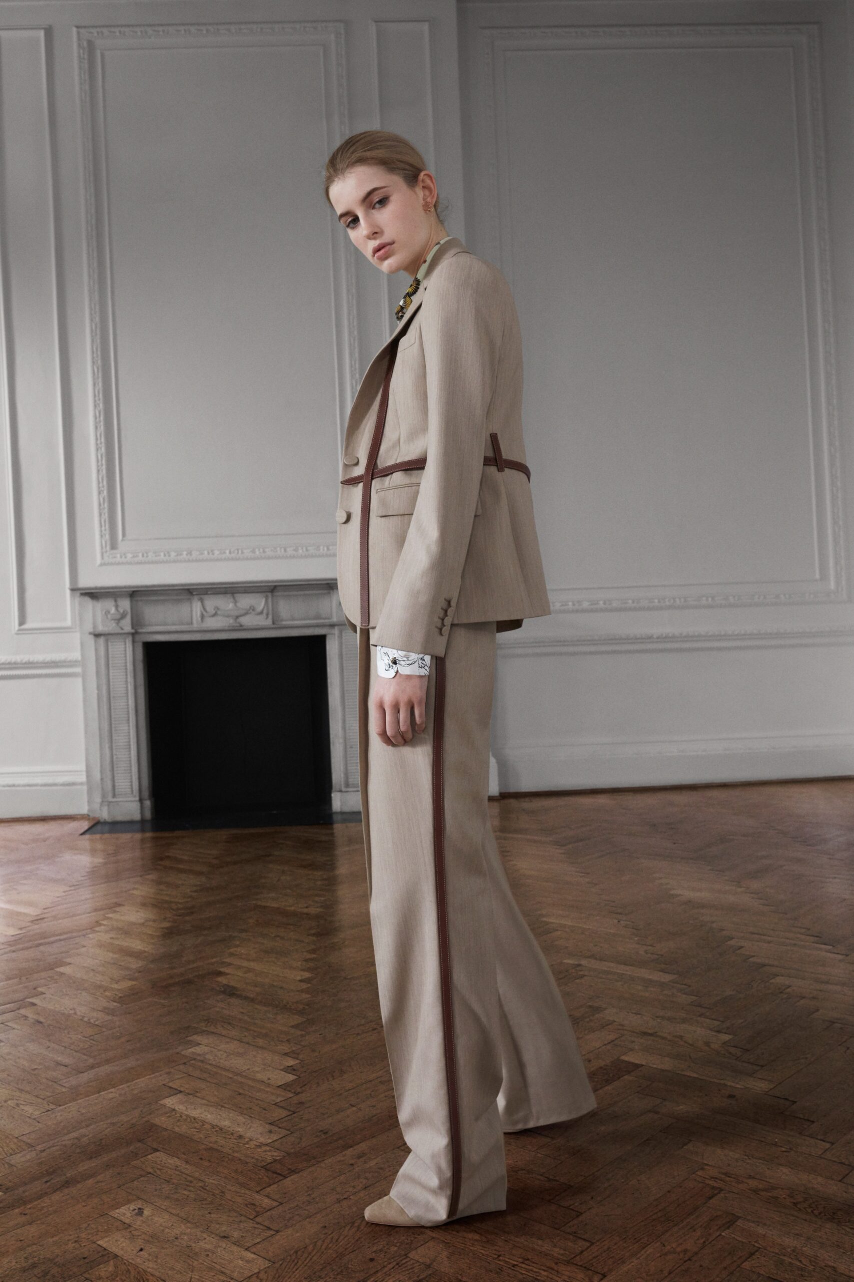 Burberry F/W 19 Look 14