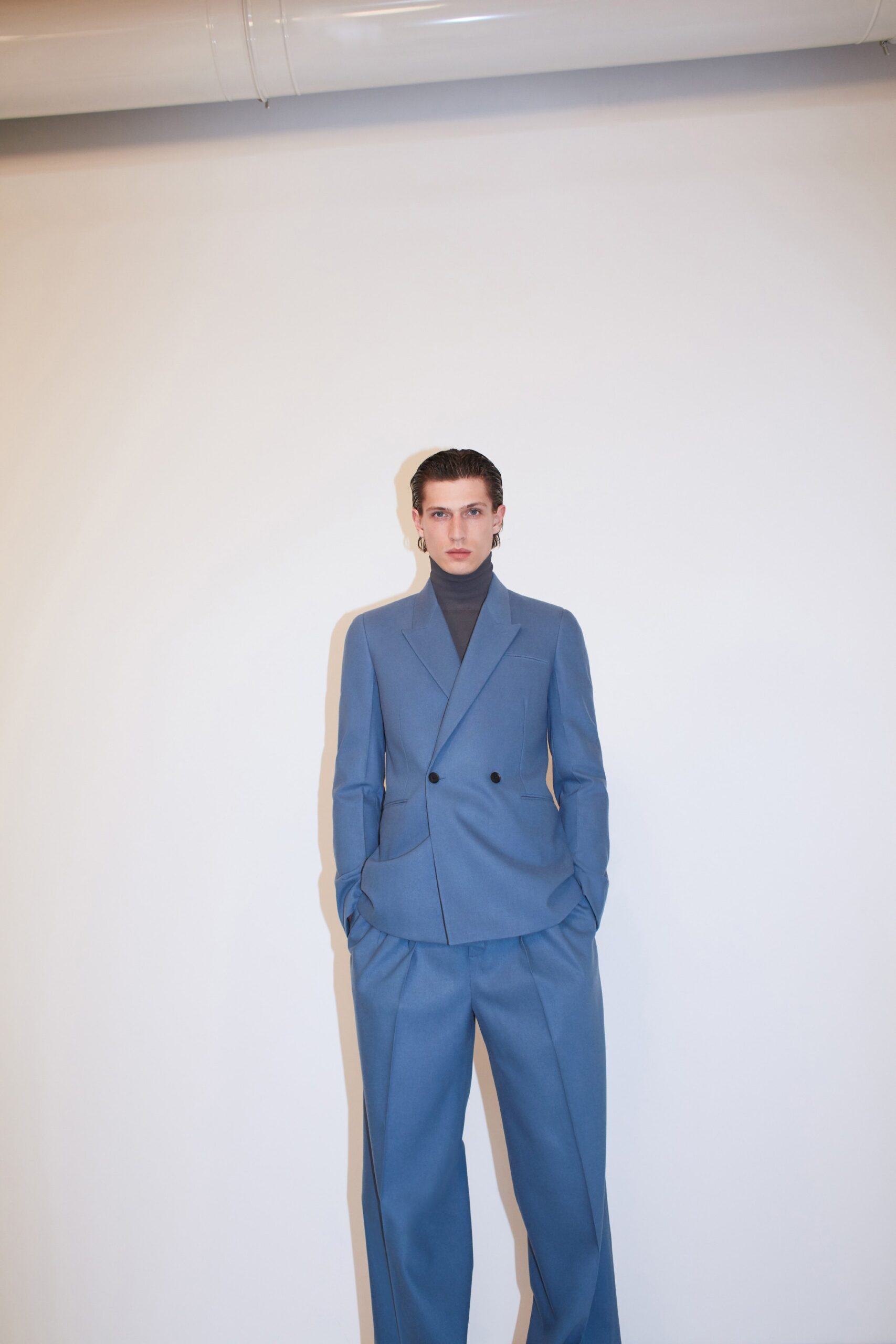 blue double-breasted tailored blazer